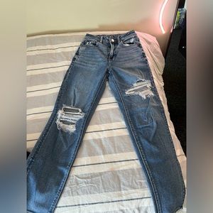American eagle rip jeans